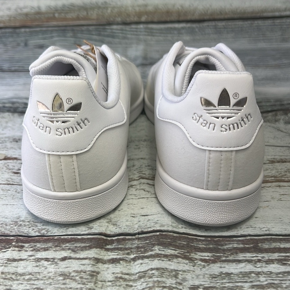 Adidas Original Stan Smith J White/White/Silver Size 7 Big Kids - Picture 2 of 14